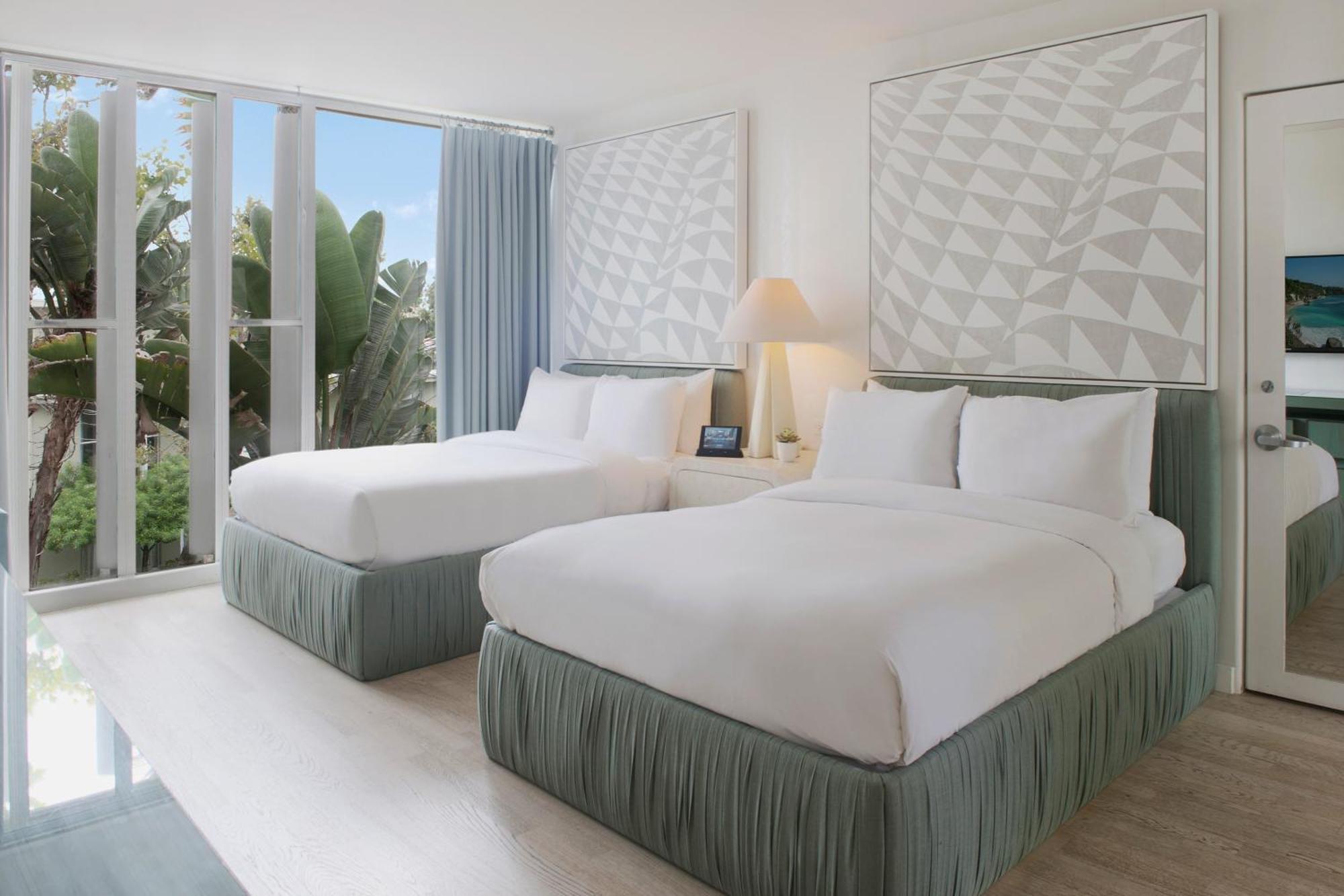 Avalon Beverly Hills, A Member Of Design Los Angeles