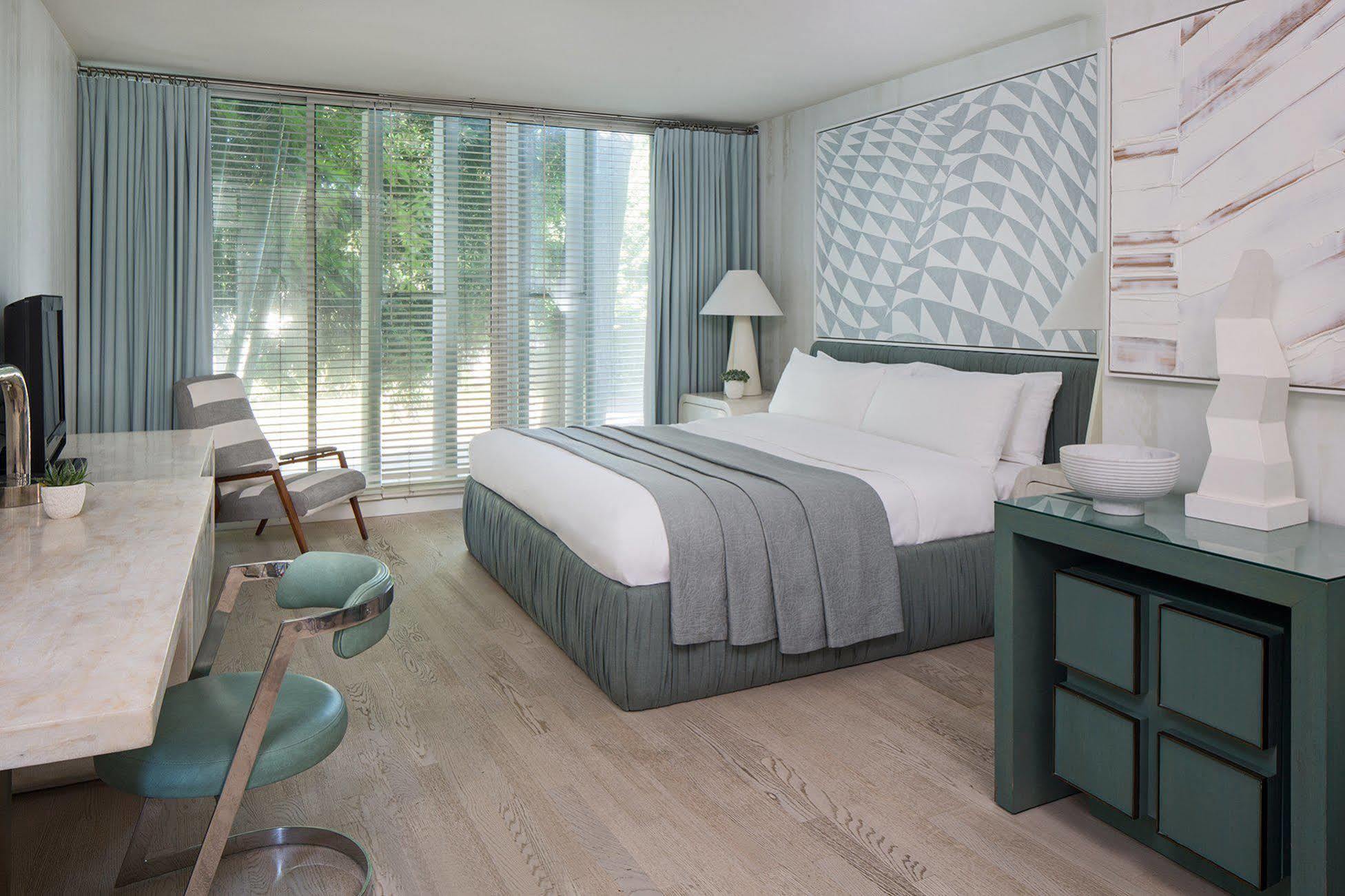 Avalon Beverly Hills, A Member Of Design Los Angeles